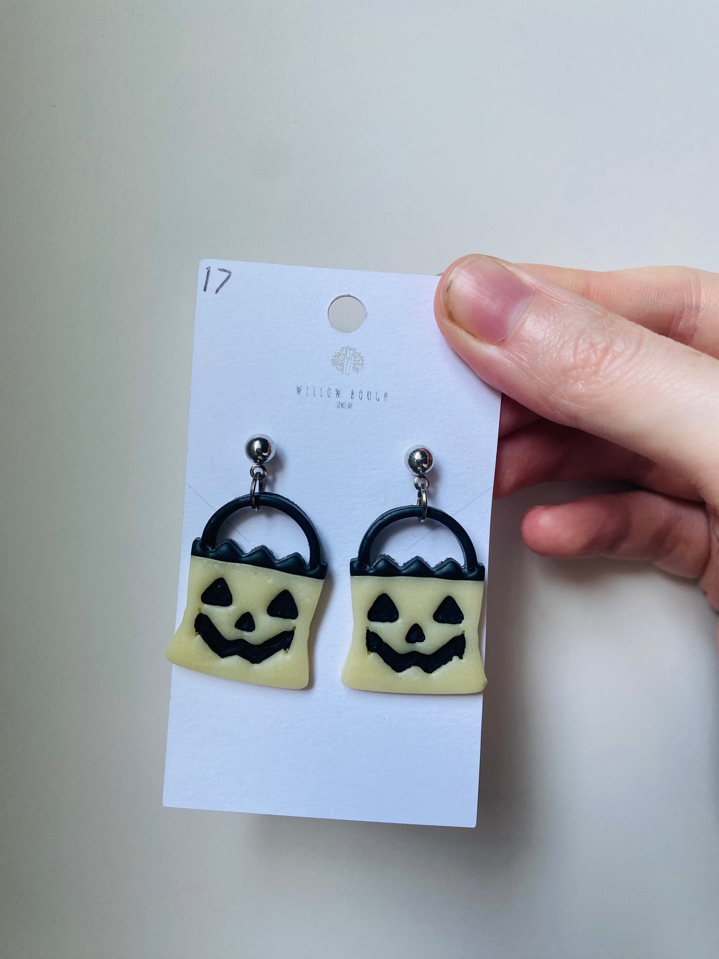 Trick-or-Treat Bag Dangles